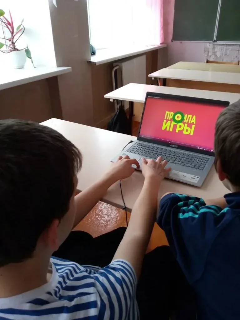 Дорожная безопасность, Сайт ГБОУ СОШ пос. Красный Строитель Челно-Вершинского района Самарской области